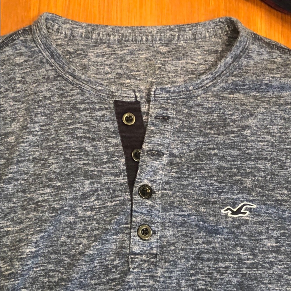 Hollister longs sleeve quarter zip - Picture 3 of 3